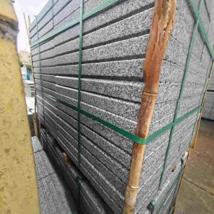 安阳芝麻白楼梯踏步室外