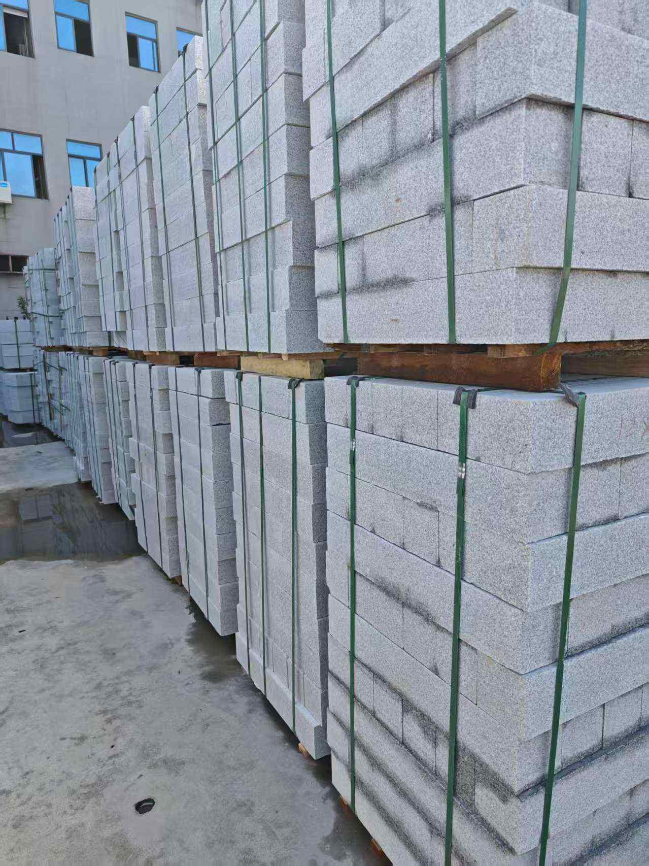 安阳芝麻白路牙石，路侧石