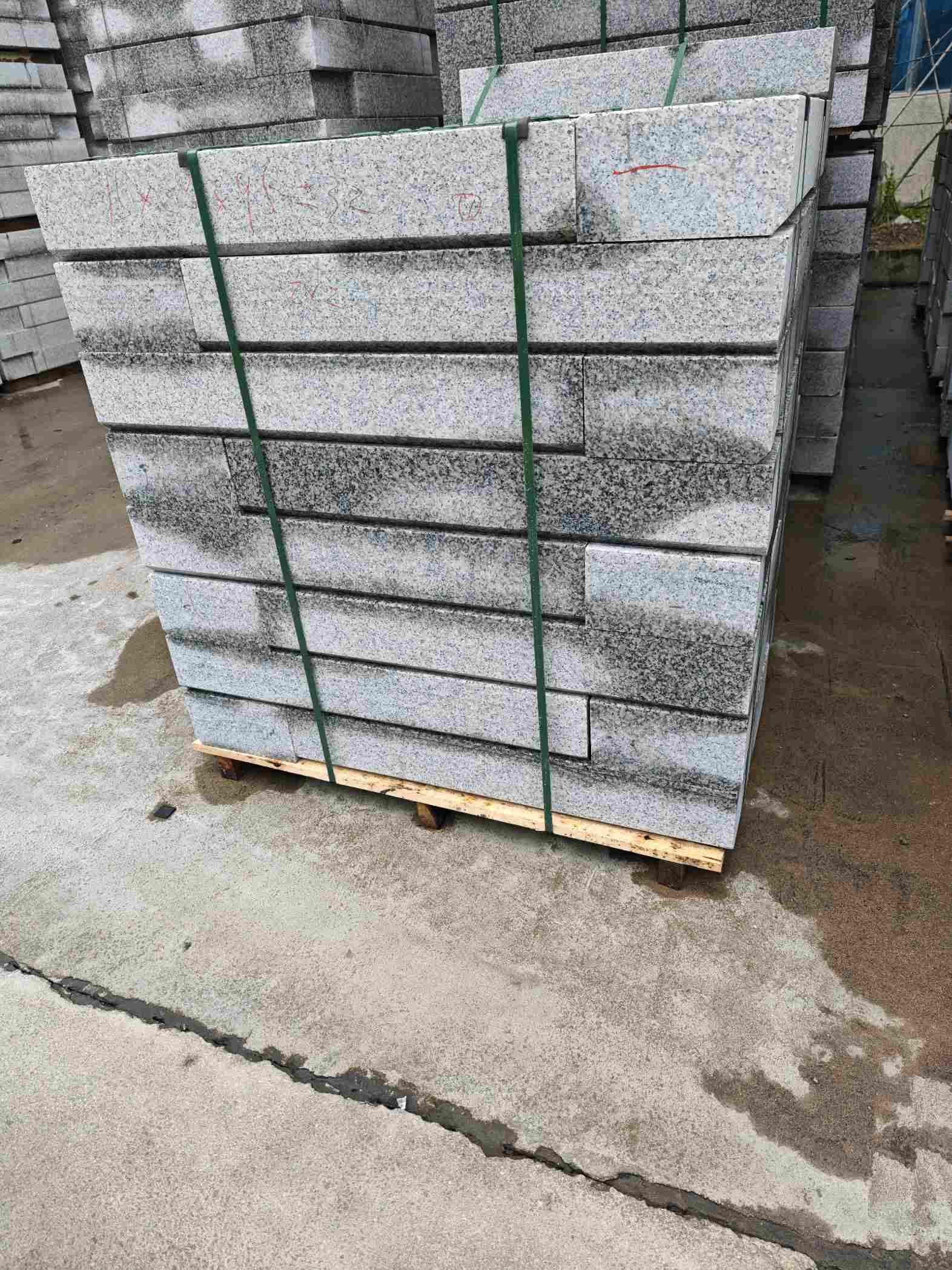 安阳芙蓉白路牙石，马路牙子